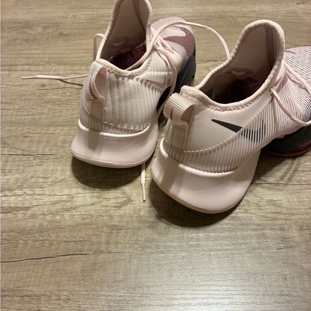 Nike Women’s Light Pink and Burgundy Athletic Training Shoes - Picture 3 of 9